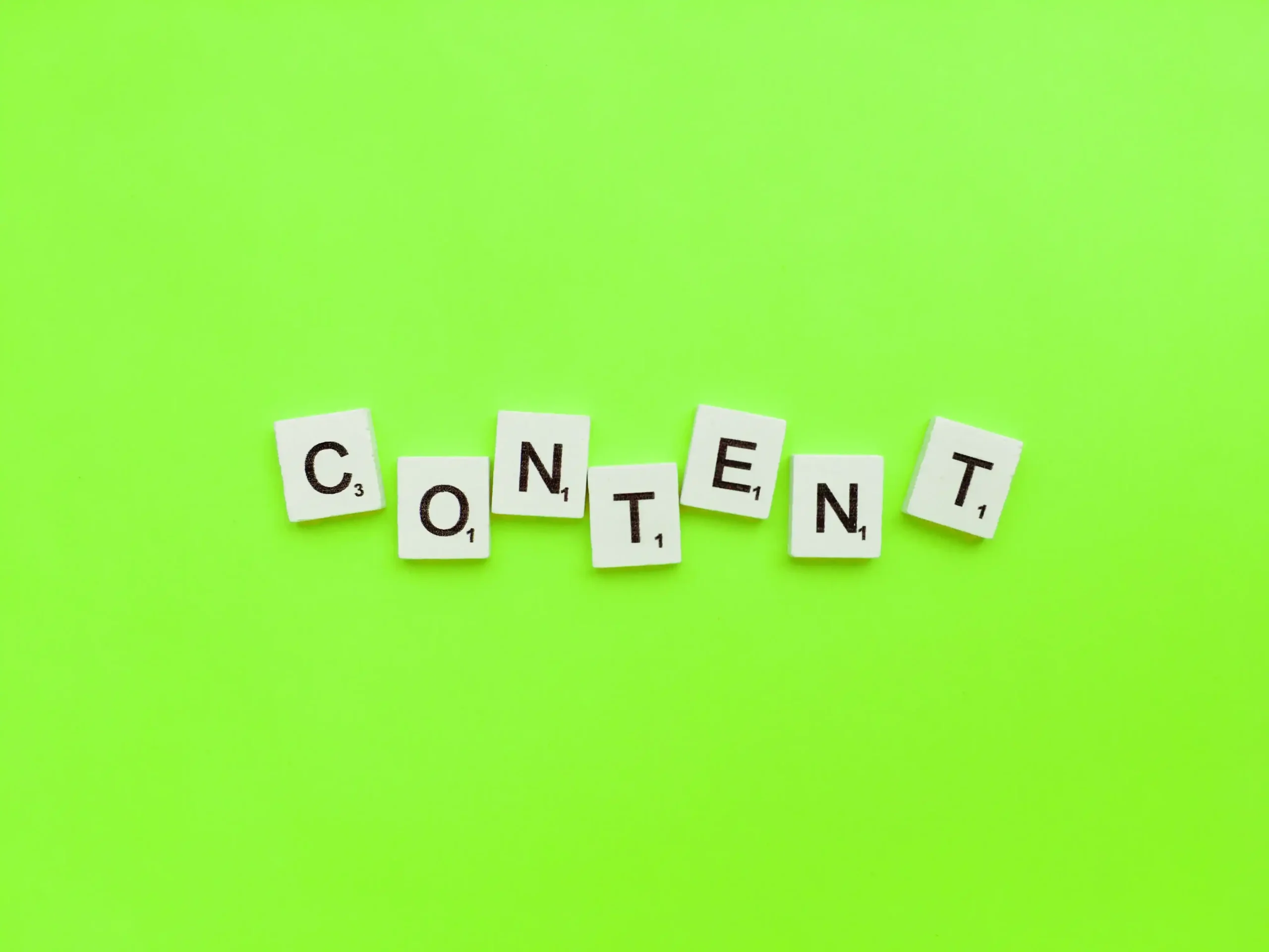 Organic vs Paid Content Distribution Strategies: